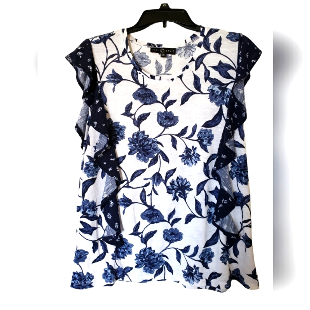 Cute ruffle top